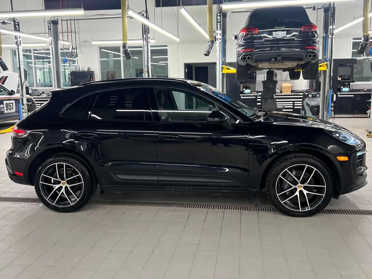 Porsche Macan DISTRONIC/360/MATRIX/PANO/NAVI - изображение 3