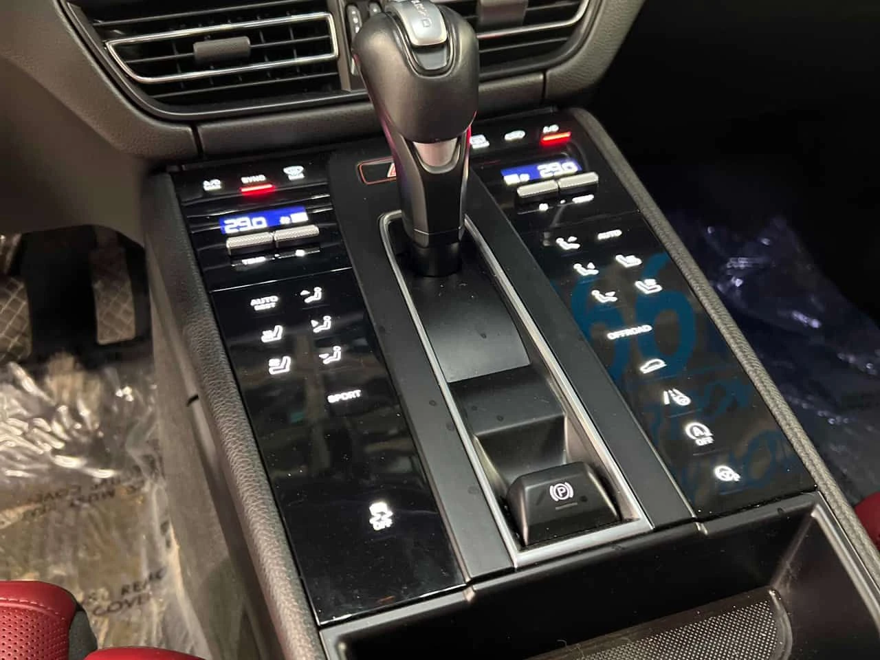 Porsche Macan DISTRONIC/360/MATRIX/PANO/NAVI - изображение 10