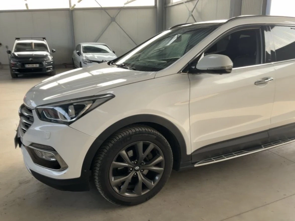 Hyundai Santa fe 2.2 CRDi Executive 4WD FULL, снимка 2 - Автомобили и джипове - 53795668