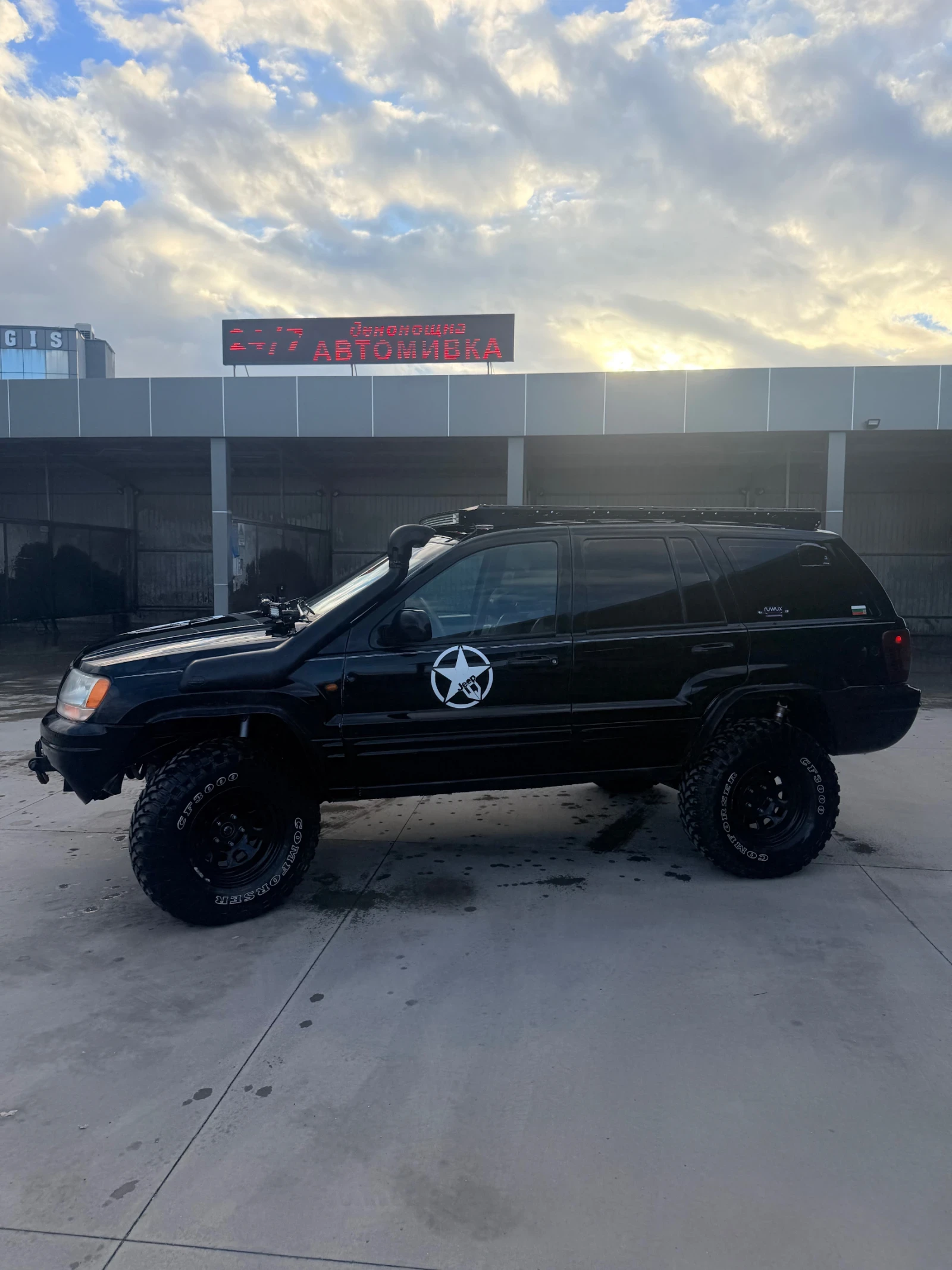 Jeep Grand cherokee, снимка 11 - Автомобили и джипове - 53990920
