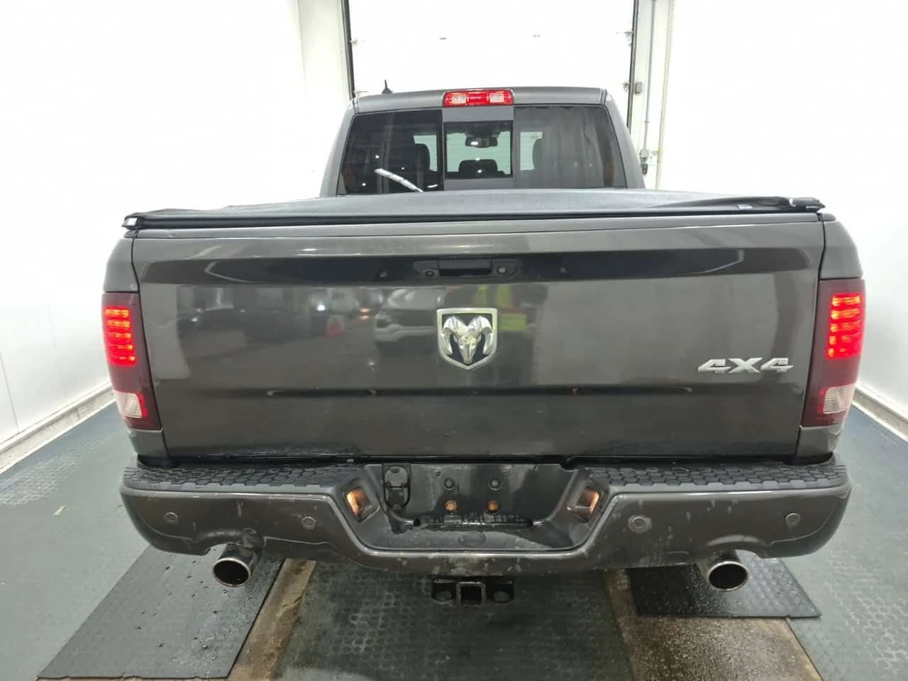 Dodge RAM 1500 * SPORT * CARFAX * ЦЕНА ДО БГ, снимка 4 - Автомобили и джипове - 54081216