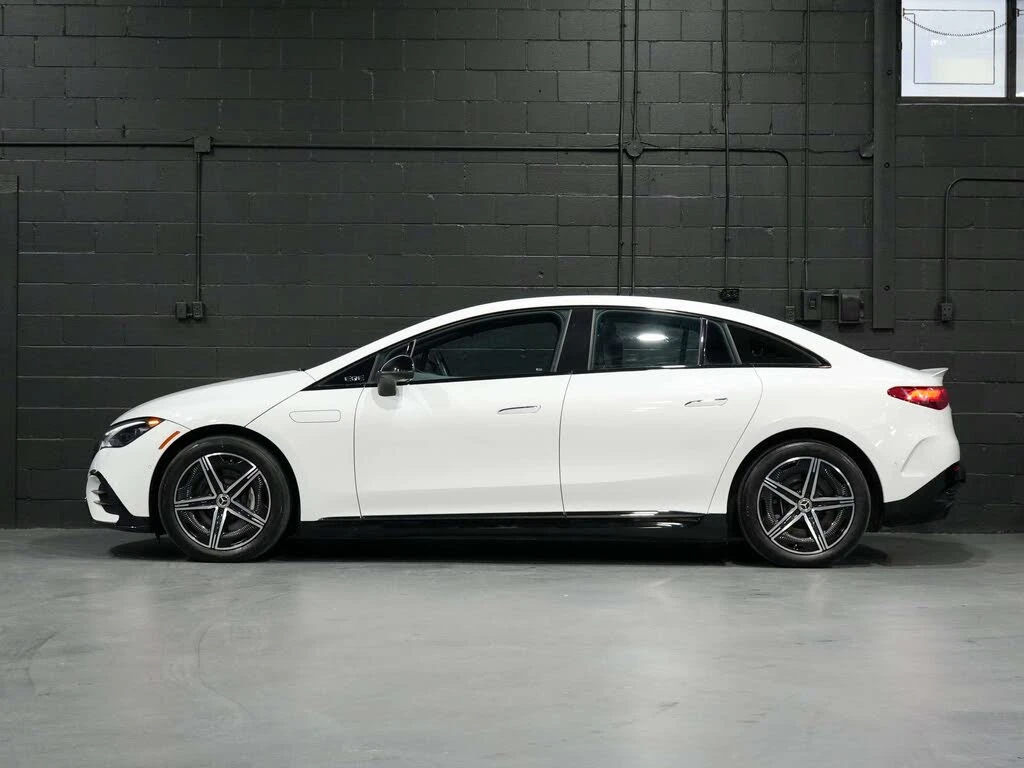 Mercedes-Benz EQE 500 4MATIC | MASSAGE | 360 | ОБДУХ | DISTRO | HUD, снимка 4 - Автомобили и джипове - 55151035
