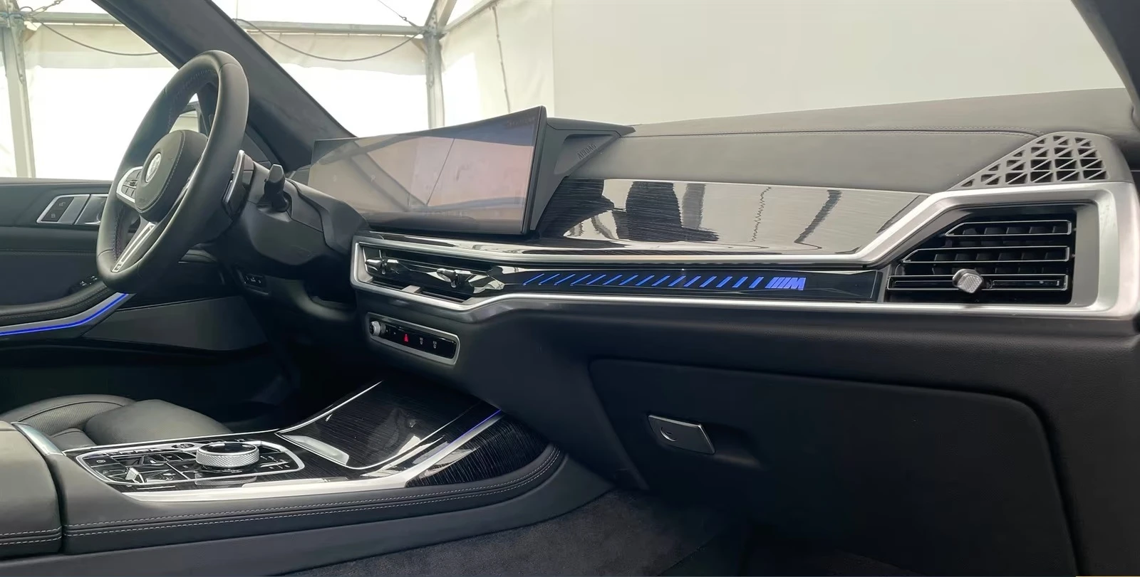 BMW X7 M60i/ M SPORT PRO/SKY LOUNGE/6 SEATS/H&K/ HUD/ 360, снимка 12 - Автомобили и джипове - 55395032