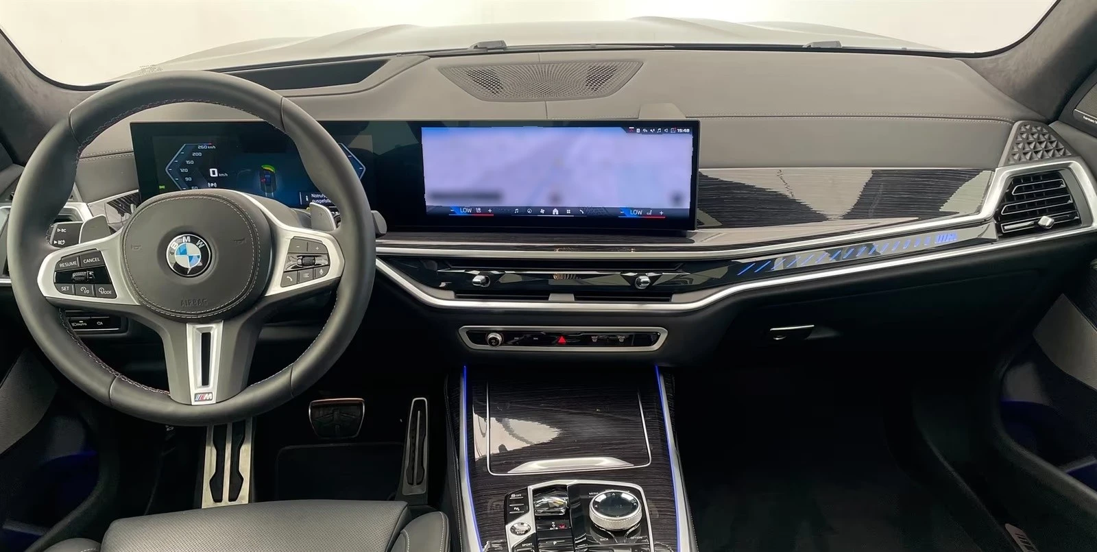 BMW X7 M60i/ M SPORT PRO/SKY LOUNGE/6 SEATS/H&K/ HUD/ 360, снимка 10 - Автомобили и джипове - 55395032