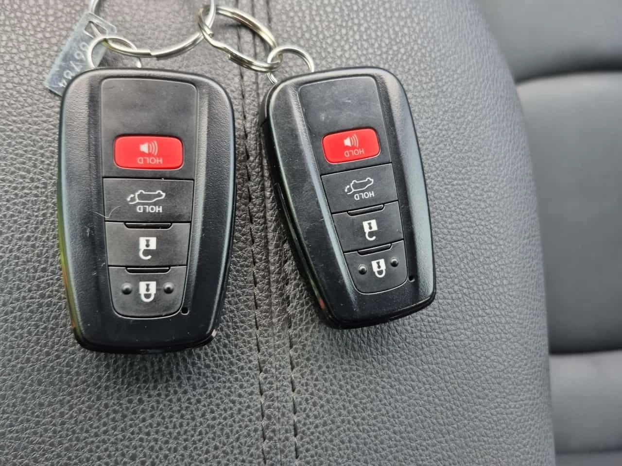 Toyota Rav4 * HYBRID XLE * AWD * CARFAX * , снимка 12 - Автомобили и джипове - 55599029