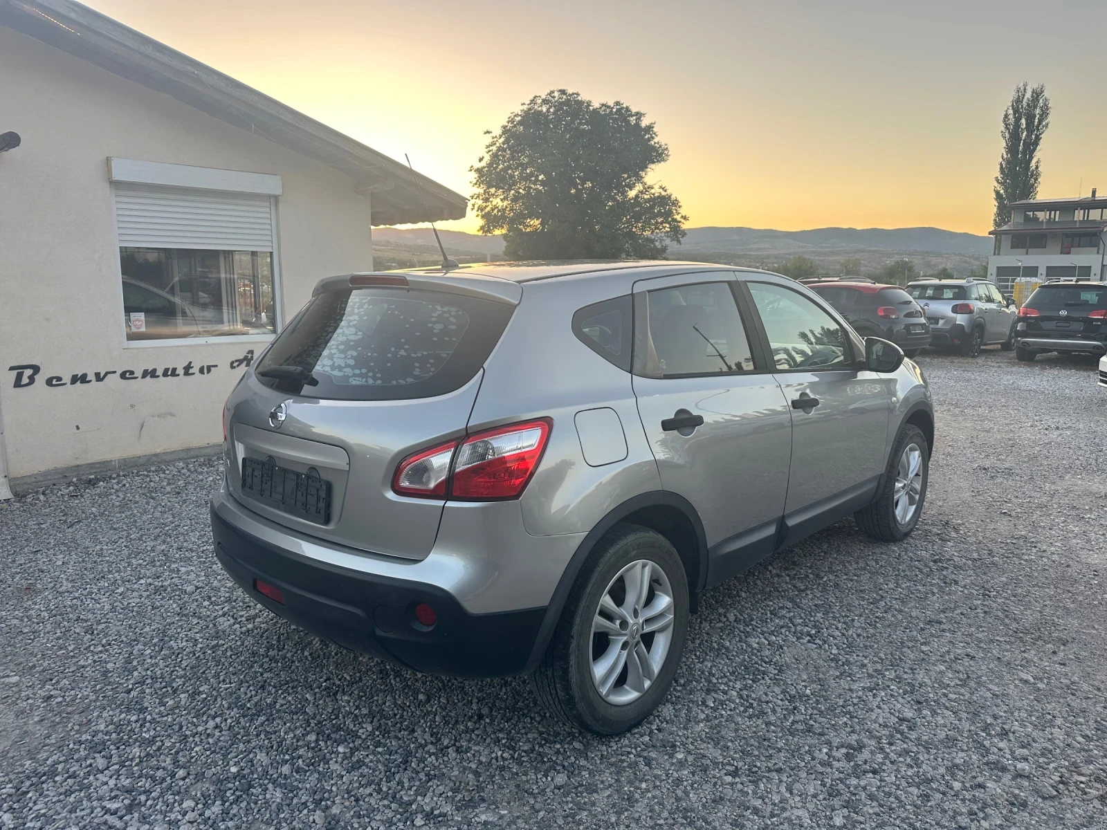 Nissan Qashqai 1.6 Бензин-Газ EURO 5 , снимка 5 - Автомобили и джипове - 55982926