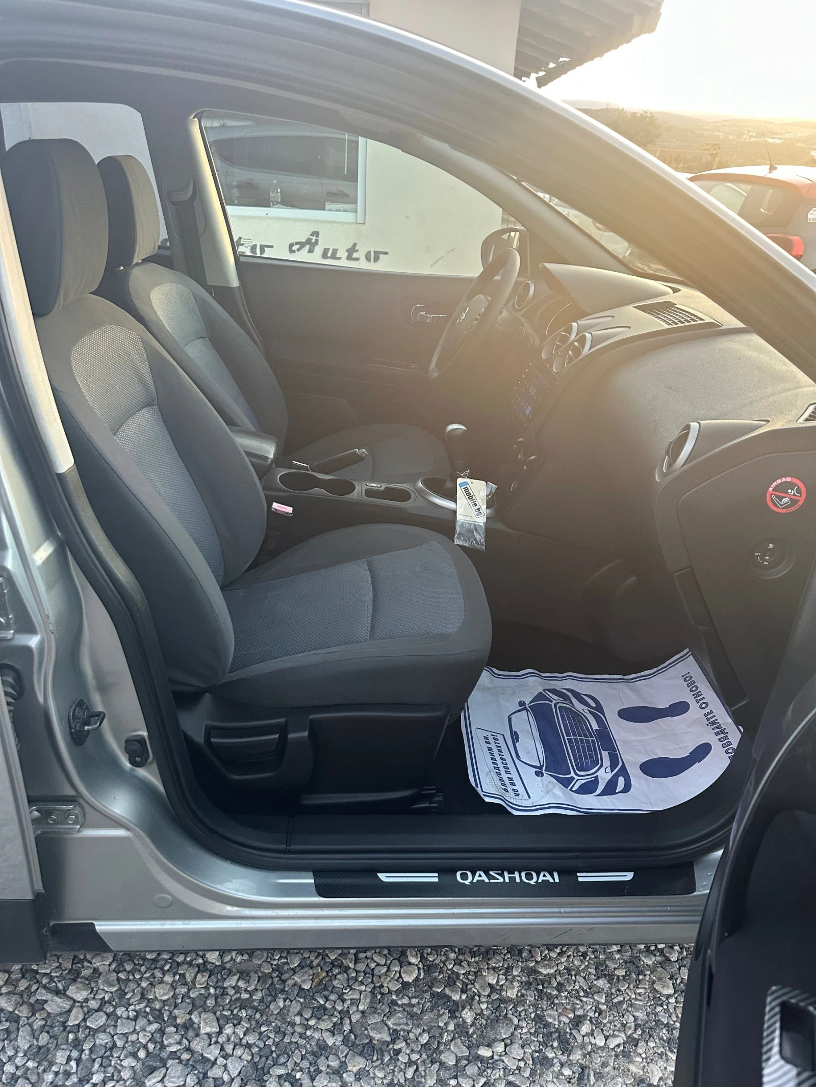 Nissan Qashqai 1.6 Бензин-Газ EURO 5 , снимка 12 - Автомобили и джипове - 55982926