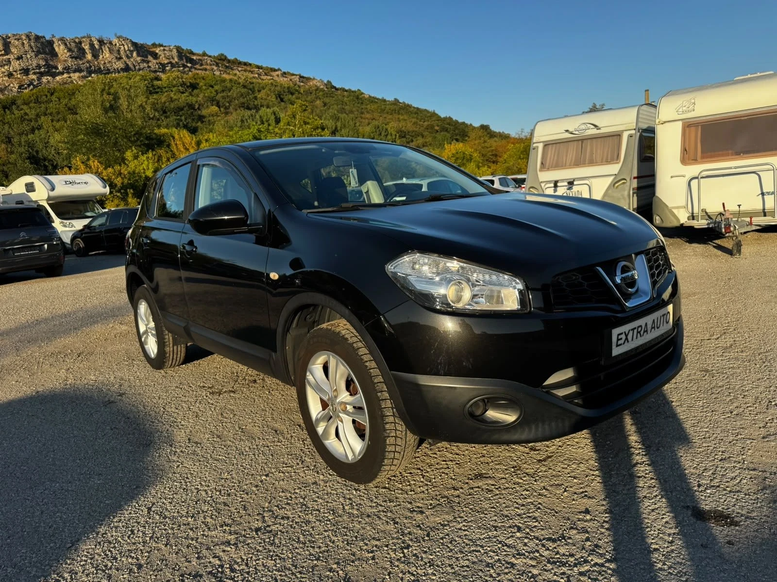 Nissan Qashqai 1.5dCi, FACELIFT,  КЛИМАТРОНИК, ПАРКТРОНИК, снимка 6 - Автомобили и джипове - 56014474