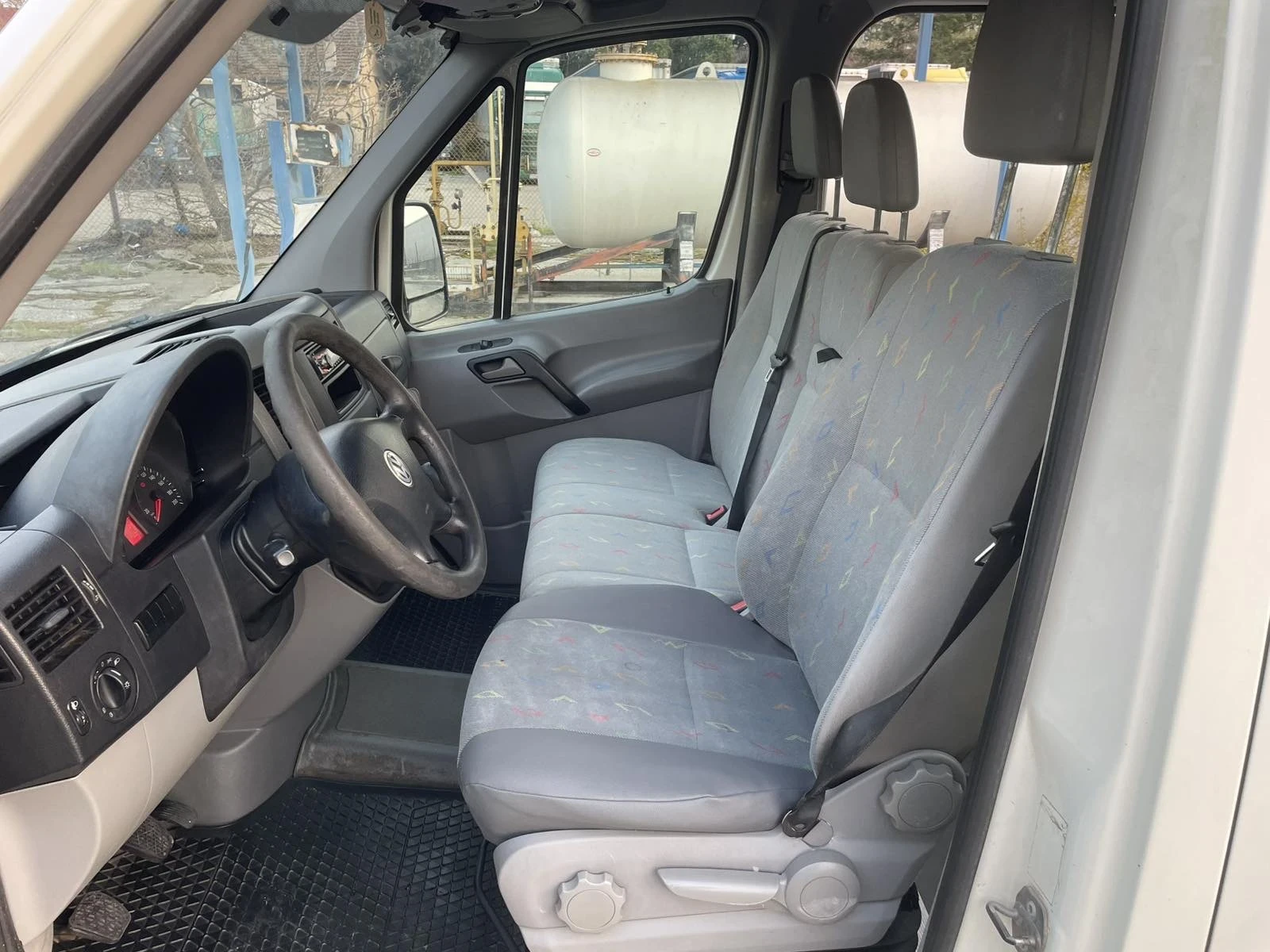 VW Crafter Товаропътнически, снимка 7 - Бусове и автобуси - 54486716