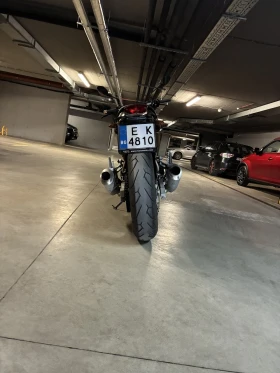 ����� �� �������� �� Ducati Monster