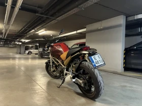 ����� �� �������� �� Ducati Monster