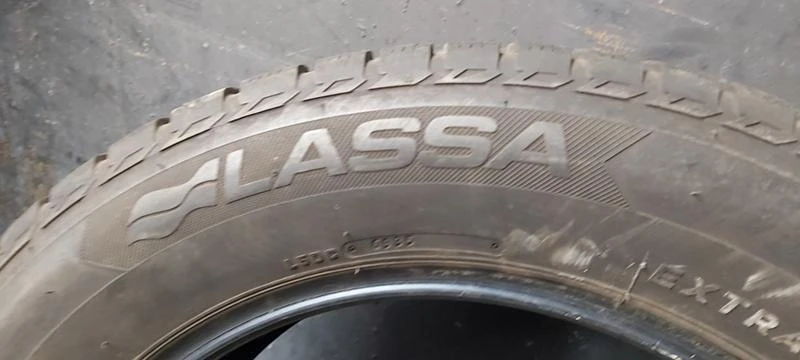 Гуми Зимни 235/60R18, снимка 5 - Гуми и джанти - 34707083