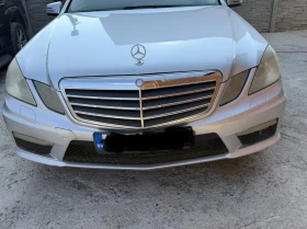 Mercedes-Benz E 220, снимка 3