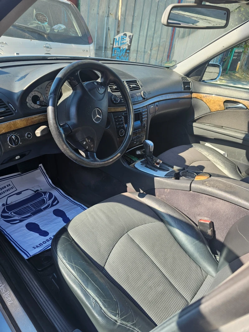 Mercedes-Benz E 280, снимка 15 - Автомобили и джипове - 47374655