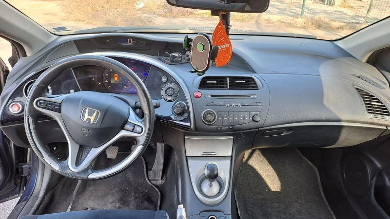 Honda Civic 1.8 , снимка 6 - Автомобили и джипове - 48024884