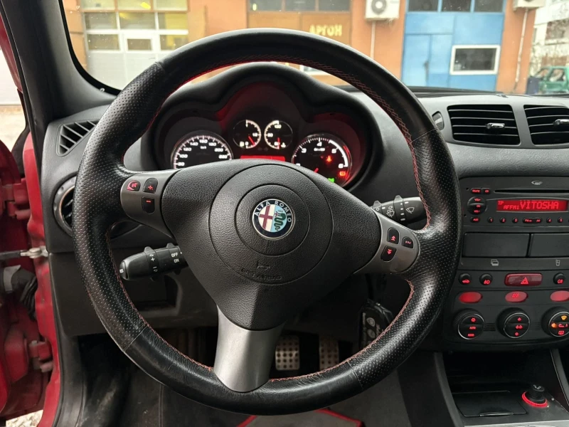 Alfa Romeo 147 Q2 1.9 16v JTDm, снимка 6 - Автомобили и джипове - 48130892