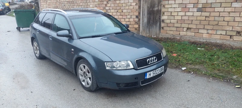 Audi A4 Комби , снимка 1 - Автомобили и джипове - 49261533