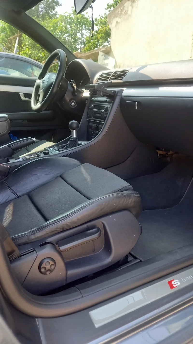 Audi A4, снимка 8 - Автомобили и джипове - 52281897