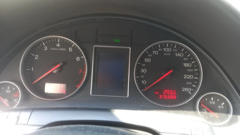 Audi A4, снимка 6 - Автомобили и джипове - 52281897