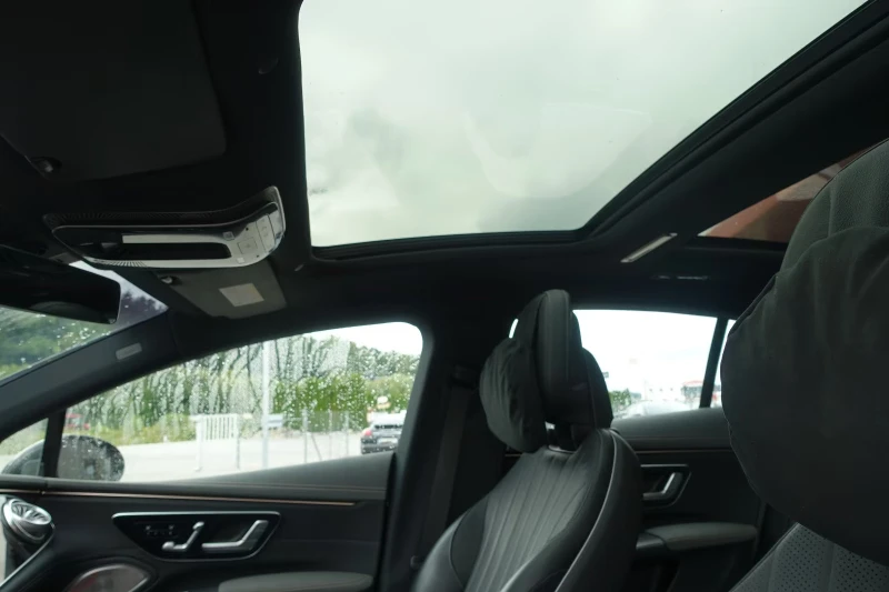 Mercedes-Benz EQS 580/4MATIC/523HP/PANO/BURM/MEMO/HUD/360/339g, снимка 9 - Автомобили и джипове - 51754888
