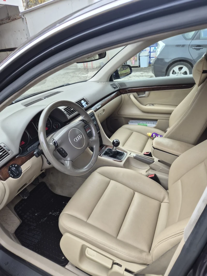 Audi A4 2.5 tdi, снимка 9 - Автомобили и джипове - 52342748