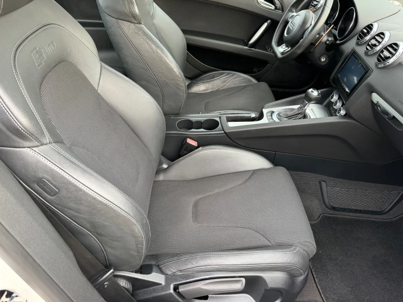 Audi Tt 2.0 TFSI QUATTRO, снимка 16 - Автомобили и джипове - 52401808