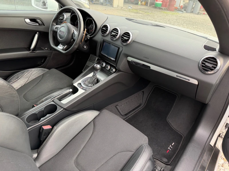 Audi Tt 2.0 TFSI QUATTRO, снимка 15 - Автомобили и джипове - 52401808