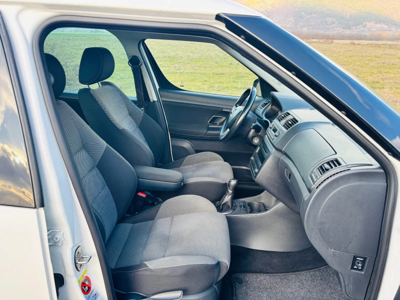 Skoda Roomster 1.6-105k.s, снимка 12 - Автомобили и джипове - 53013262