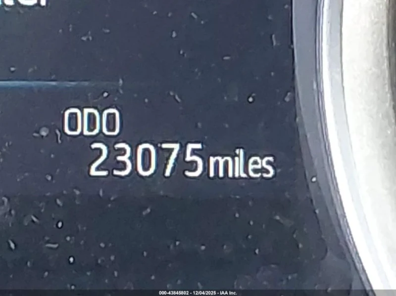 Toyota Camry XLE HYBRID , снимка 15 - Автомобили и джипове - 53364247