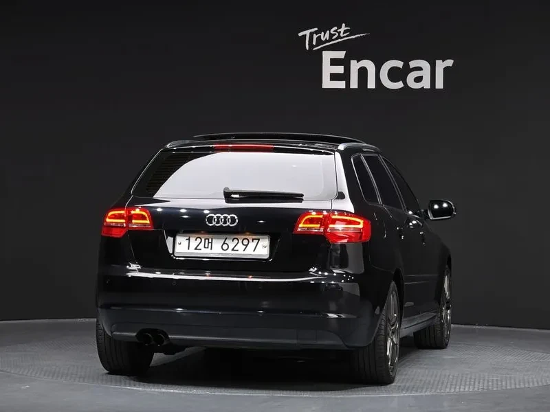 Audi A3 2.0 Tfsi Dynamic , снимка 4 - Автомобили и джипове - 54971458