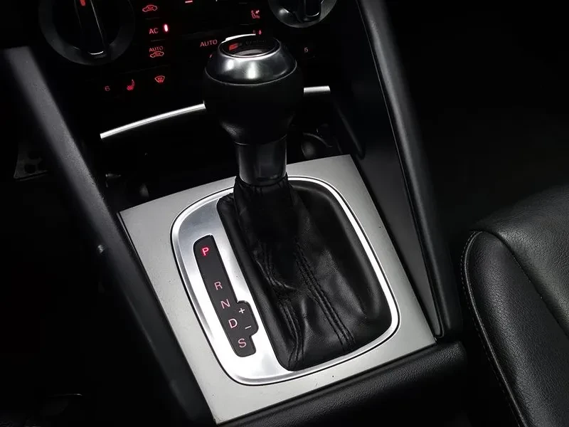 Audi A3 2.0 Tfsi Dynamic , снимка 9 - Автомобили и джипове - 54971458