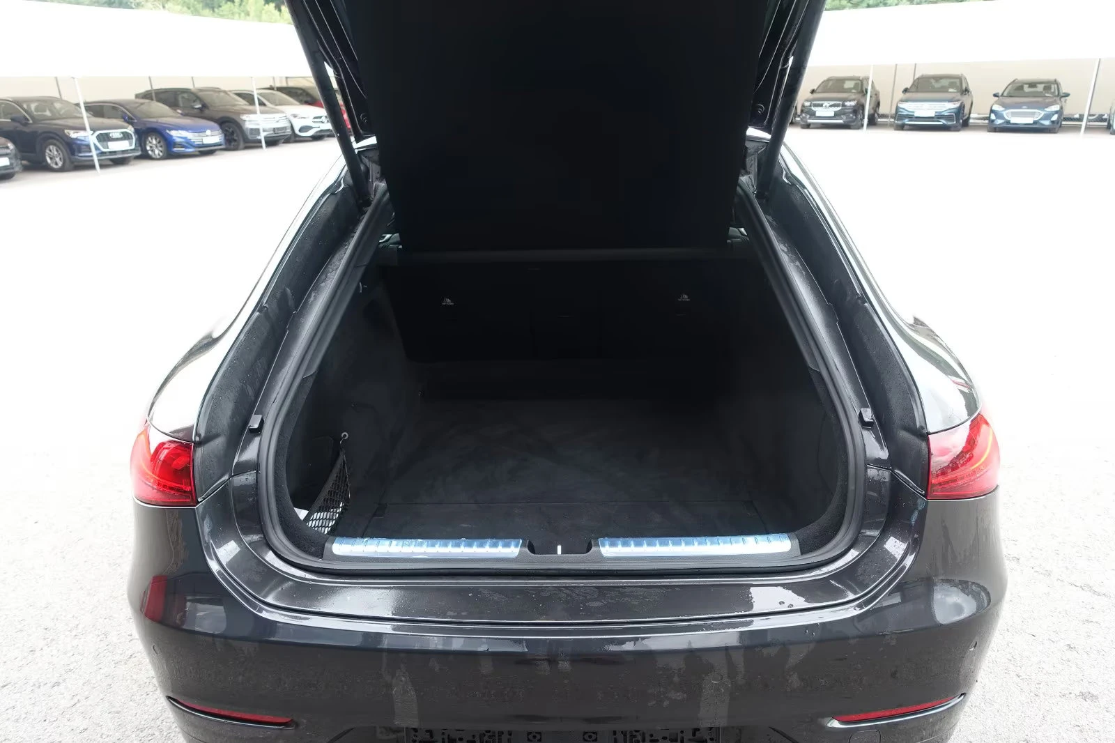 Mercedes-Benz EQS 580/4MATIC/523HP/PANO/BURM/MEMO/HUD/360/339g - изображение 7