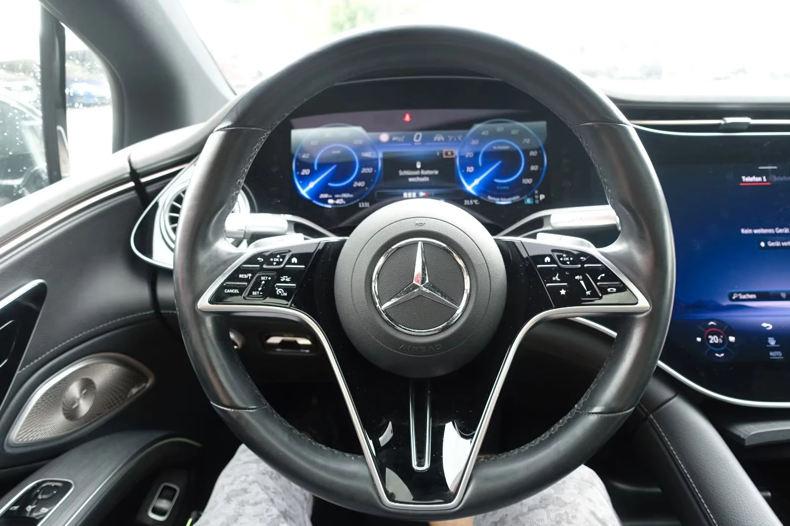 Mercedes-Benz EQS 580/4MATIC/523HP/PANO/BURM/MEMO/HUD/360/339g - изображение 10