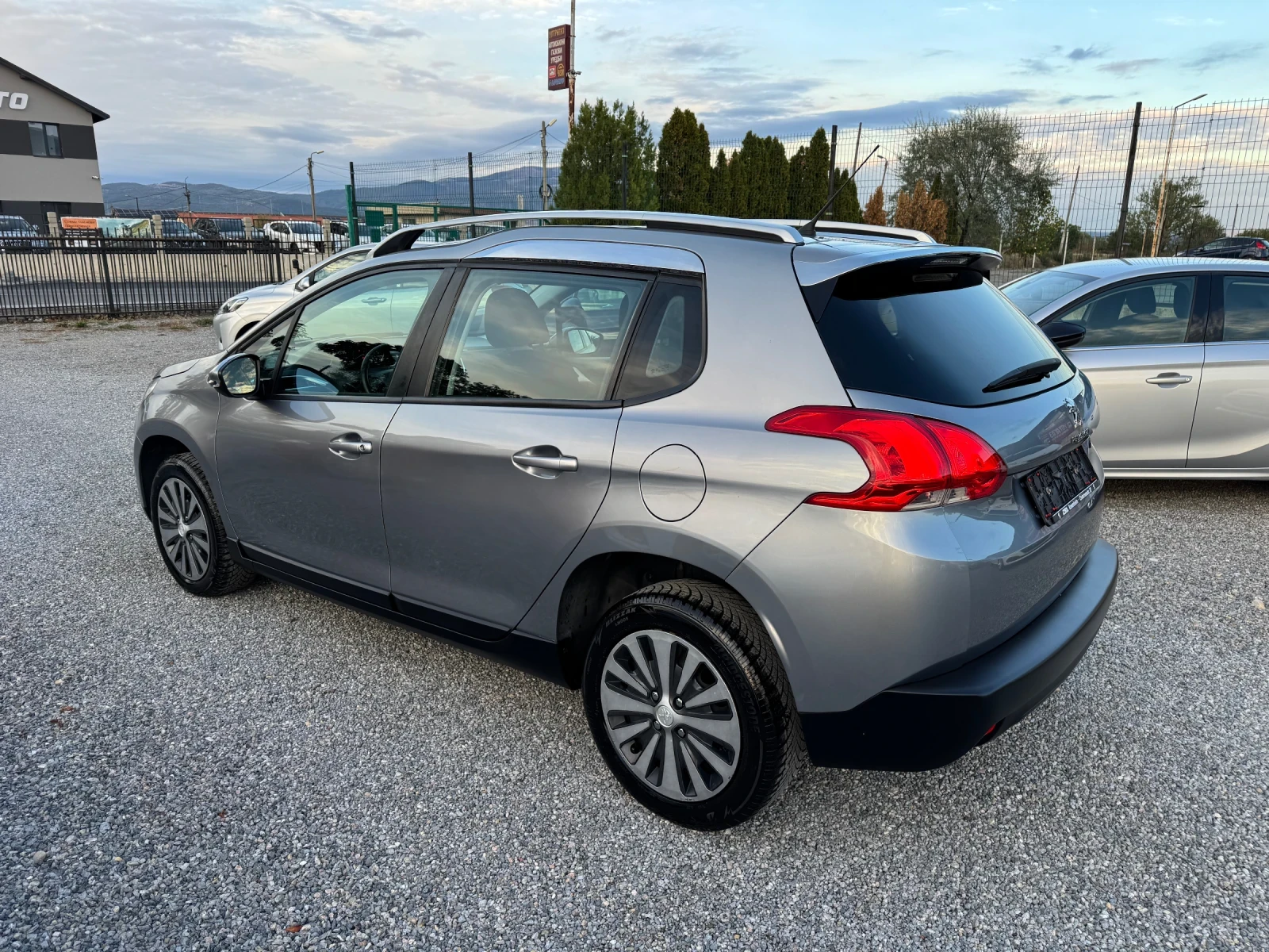 Peugeot 2008 1.6d Panorama EURO6!!! - изображение 4