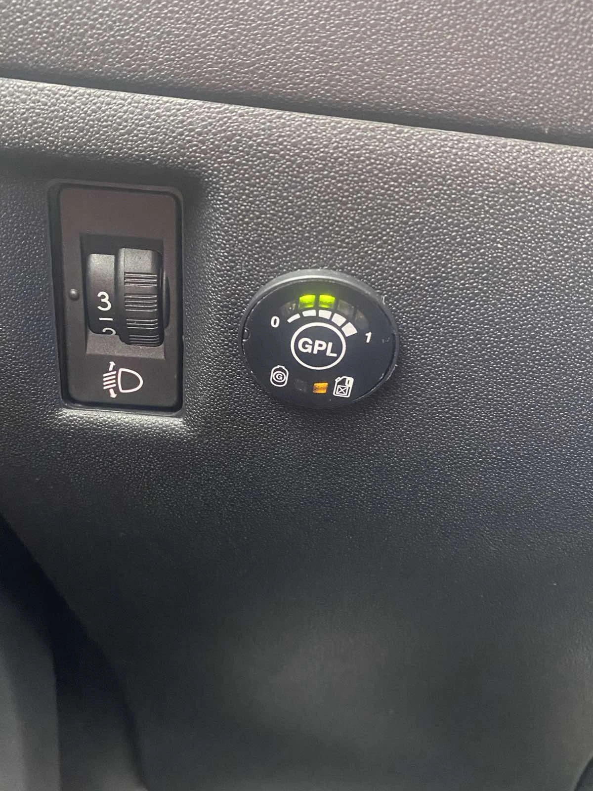 Citroen C3 Picasso  - изображение 9