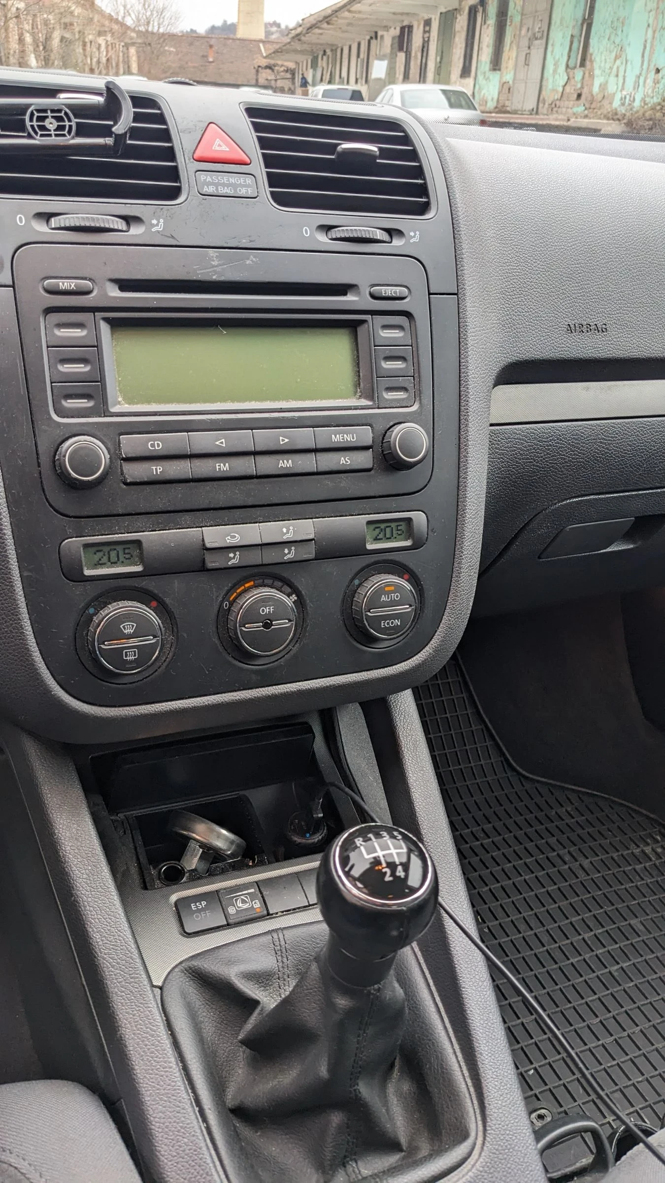 VW Golf MK 5 16V, снимка 9 - Автомобили и джипове - 53822122