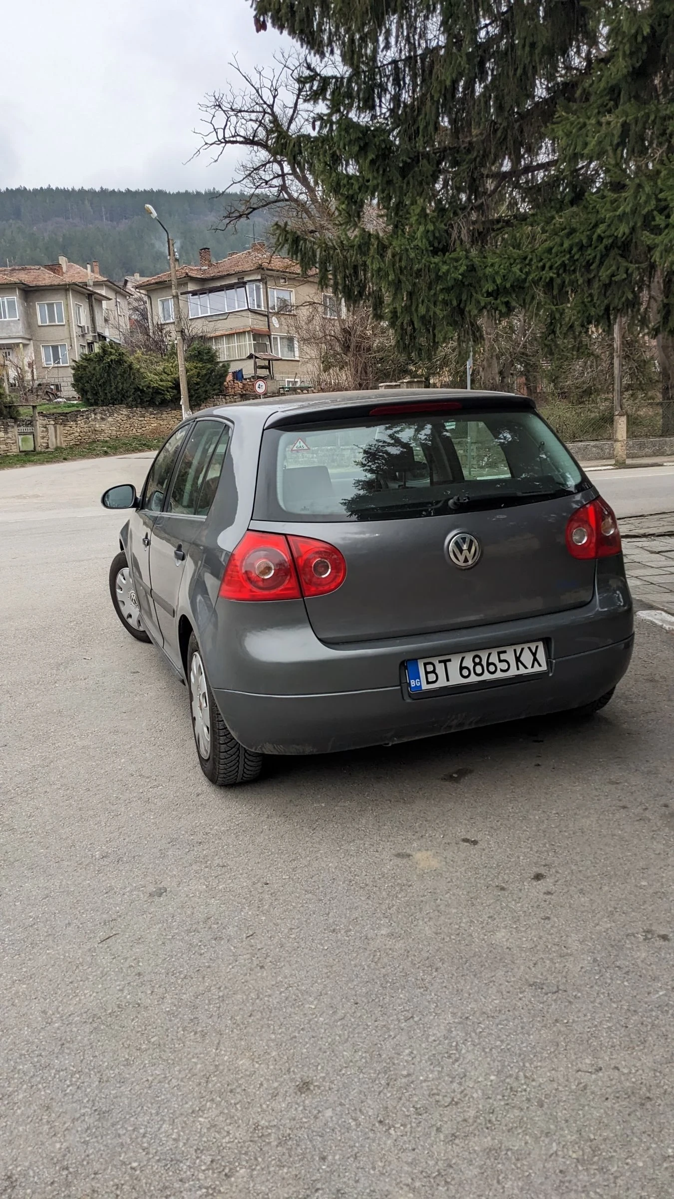 VW Golf MK 5 16V, снимка 5 - Автомобили и джипове - 53822122
