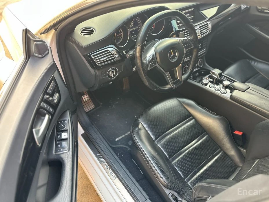 Mercedes-Benz CLS 63 AMG * ПОДГРЕВ* ОБДУХВАНЕ* ШИБИДАХ* КАМЕРА* FULL* , снимка 8 - Автомобили и джипове - 53894449