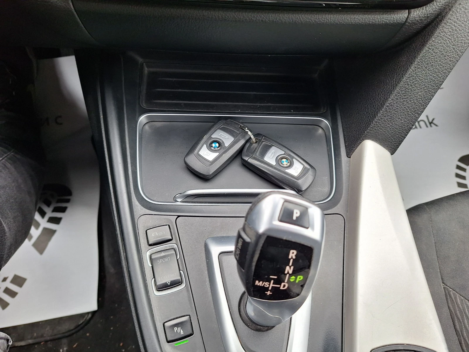 BMW 318 D* ФЕЙСЛИФТ/АВТОМАТИК-8ск/НАВИГАЦИЯ/PDC/2017г* , снимка 16 - Автомобили и джипове - 53944863