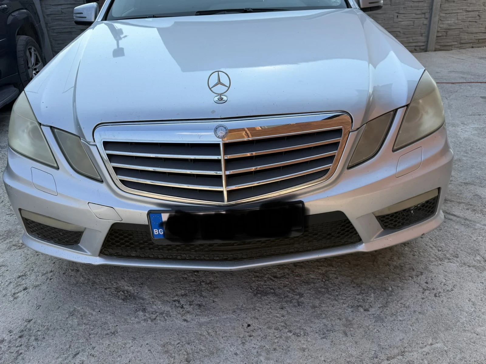 Mercedes-Benz E 220, снимка 3 - Автомобили и джипове - 55267993