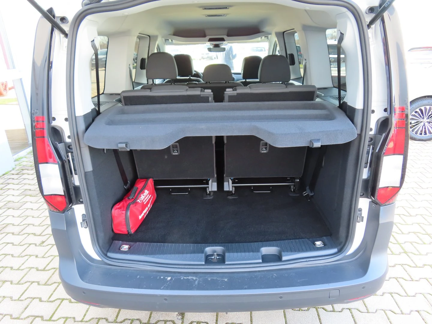 VW Caddy | Mobile.bg � ����������� 13