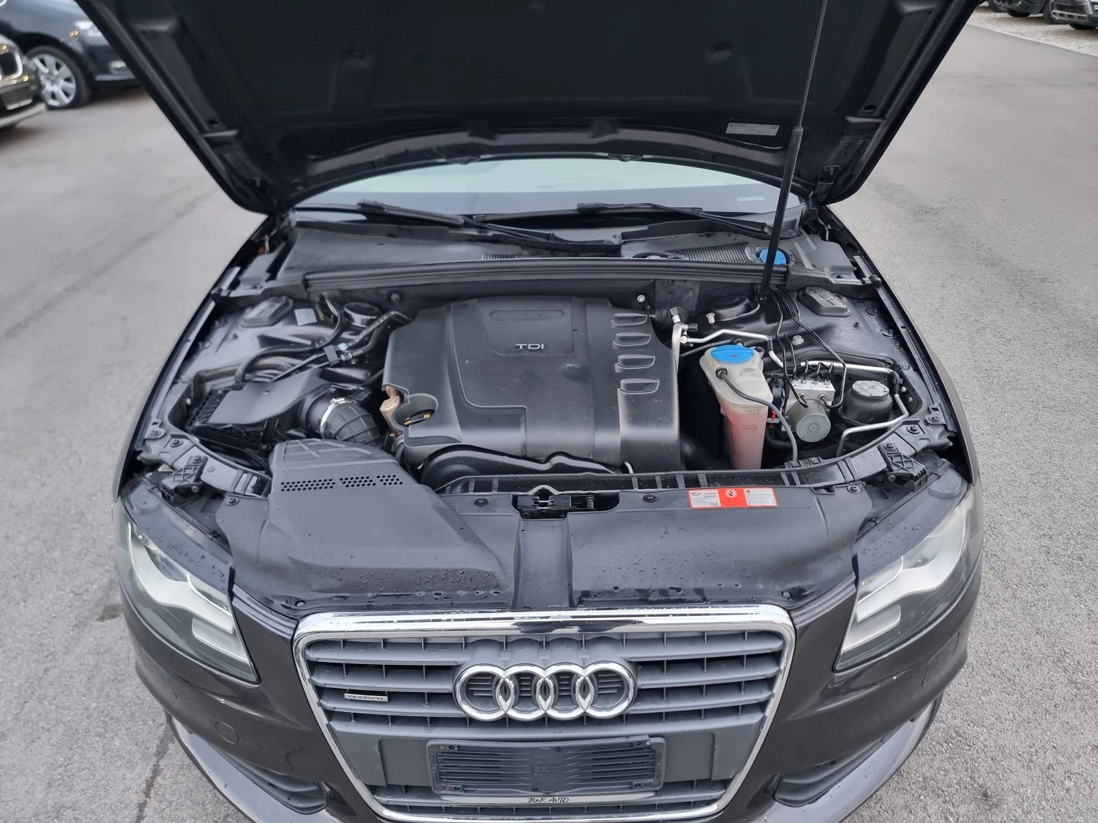 Audi A4 2.0TDI QUATTRO, снимка 17 - Автомобили и джипове - 54366815