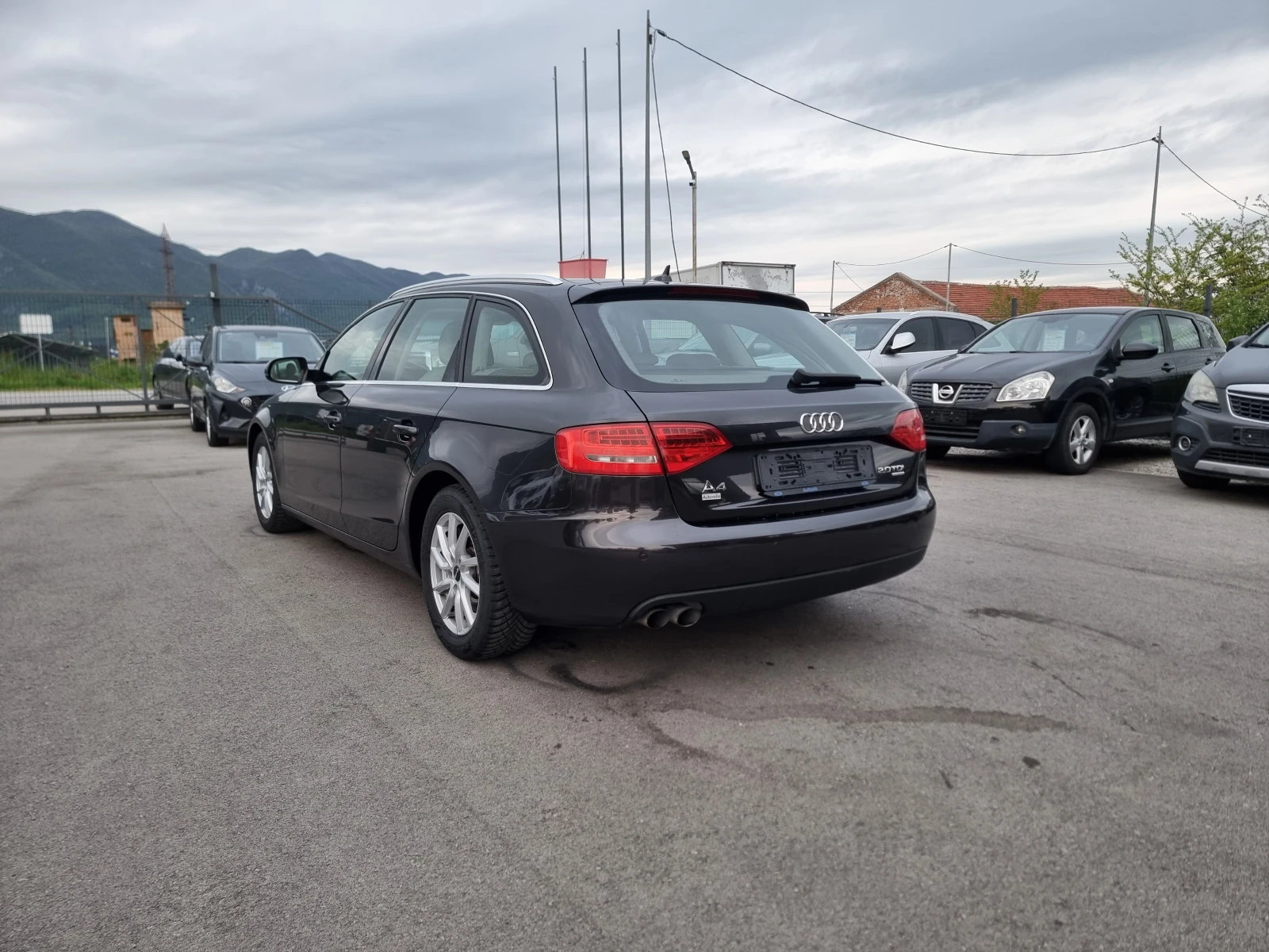 Audi A4 2.0TDI QUATTRO, снимка 5 - Автомобили и джипове - 54366815