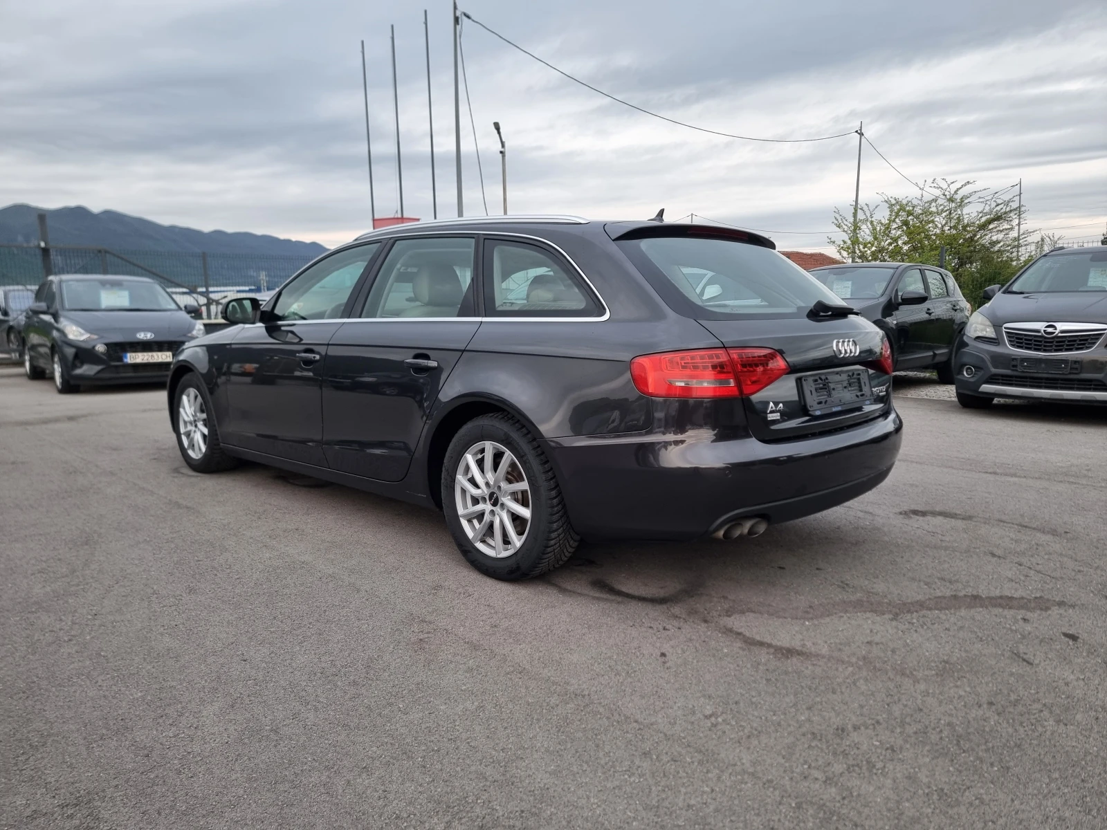 Audi A4 2.0TDI QUATTRO, снимка 4 - Автомобили и джипове - 54366815