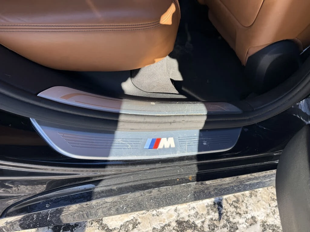 BMW 750 xDrive* АвтоКредит* (Цена до БГ) , снимка 9 - Автомобили и джипове - 54455826