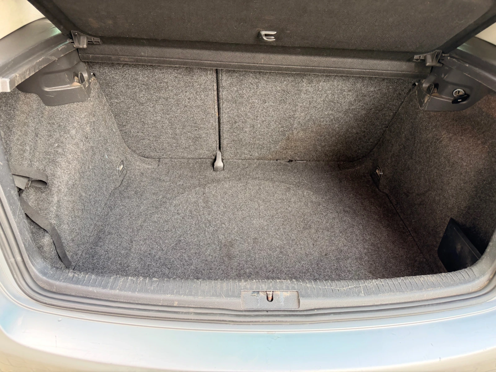 VW Golf TDI, снимка 13 - Автомобили и джипове - 54512596