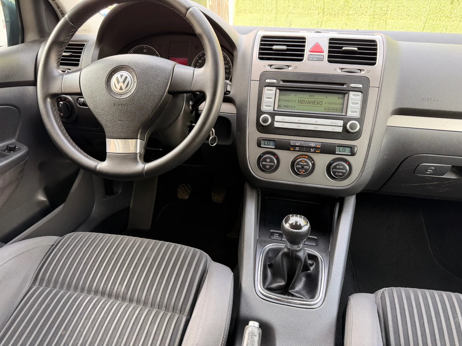 VW Golf TDI, снимка 9 - Автомобили и джипове - 54512596