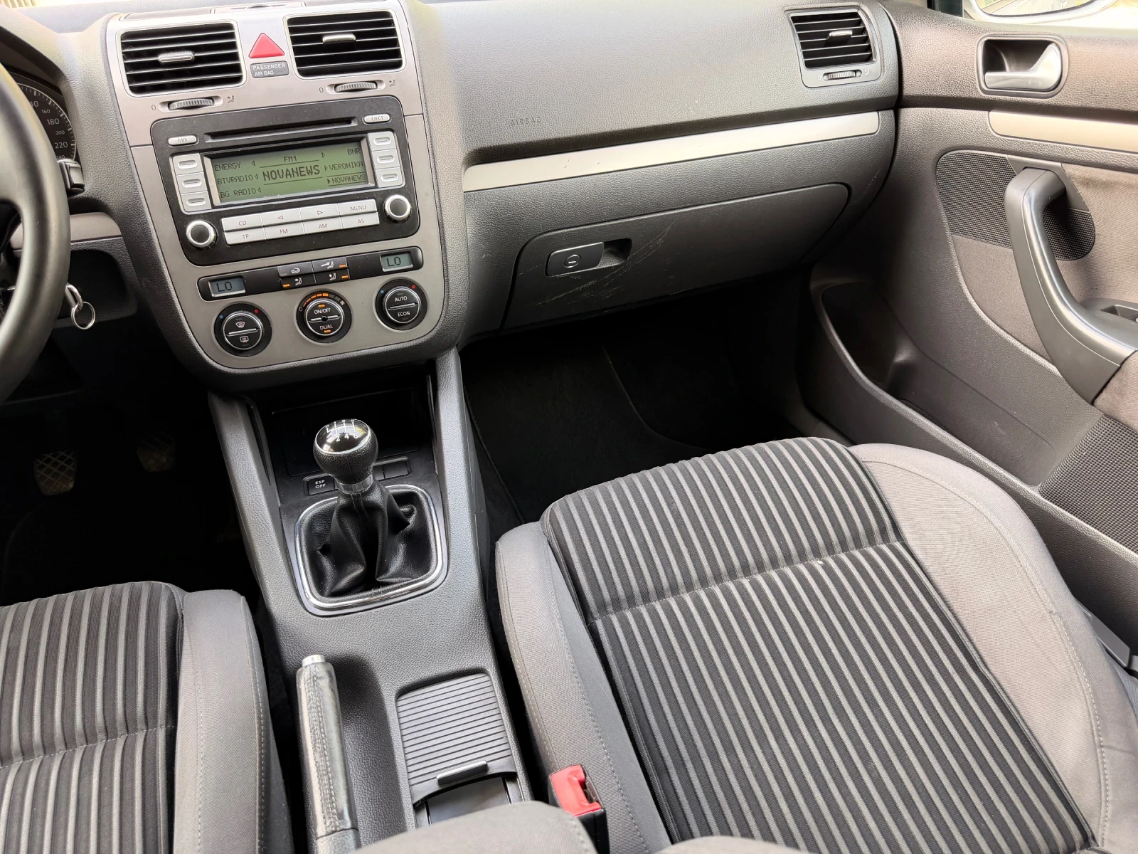 VW Golf TDI, снимка 11 - Автомобили и джипове - 54512596