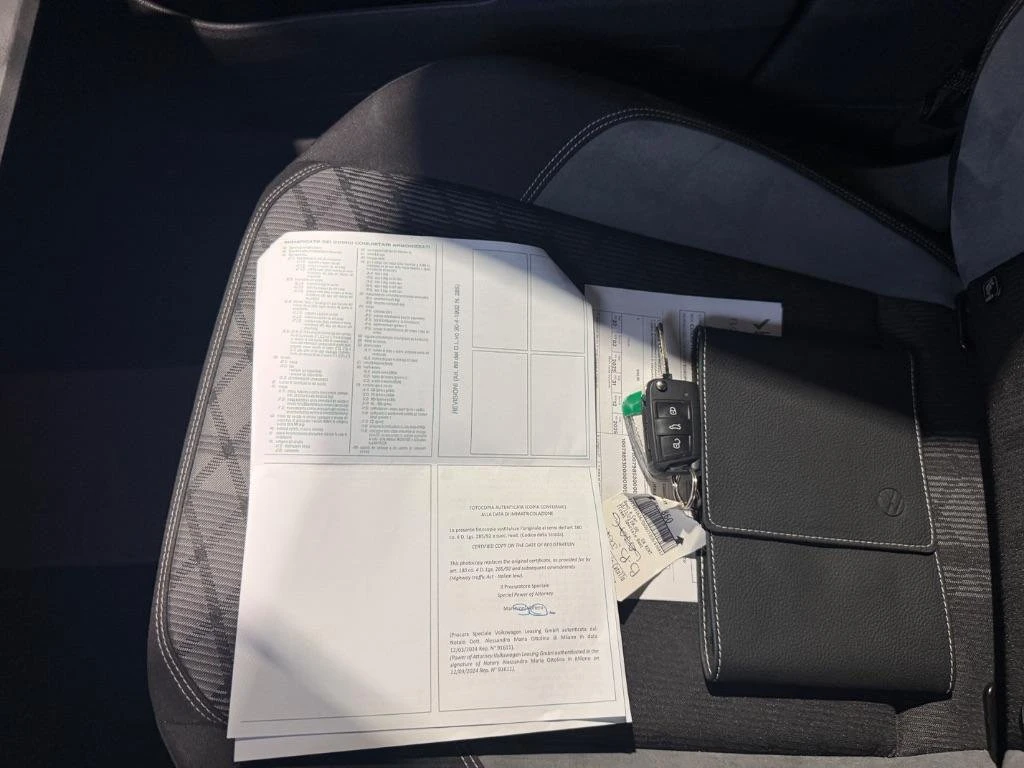 VW Taigo 1.0 TSI R-line, снимка 9 - Автомобили и джипове - 54591759