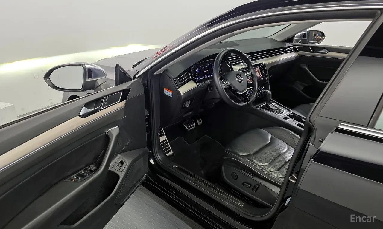VW Arteon 2.0 TDI Premium, снимка 9 - Автомобили и джипове - 54699546